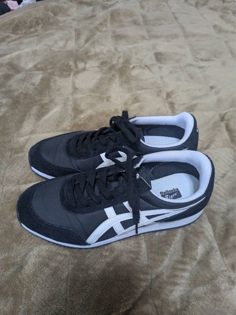Onitsuka Tiger ブラック/ホワイト スニーカー　お値下げ中