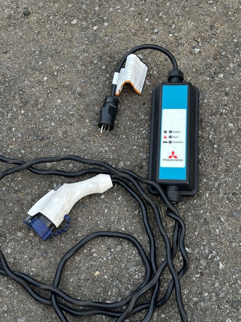 値下げ！日産 三菱純正 充電ケーブル 電気自動車 EV 互換性あり