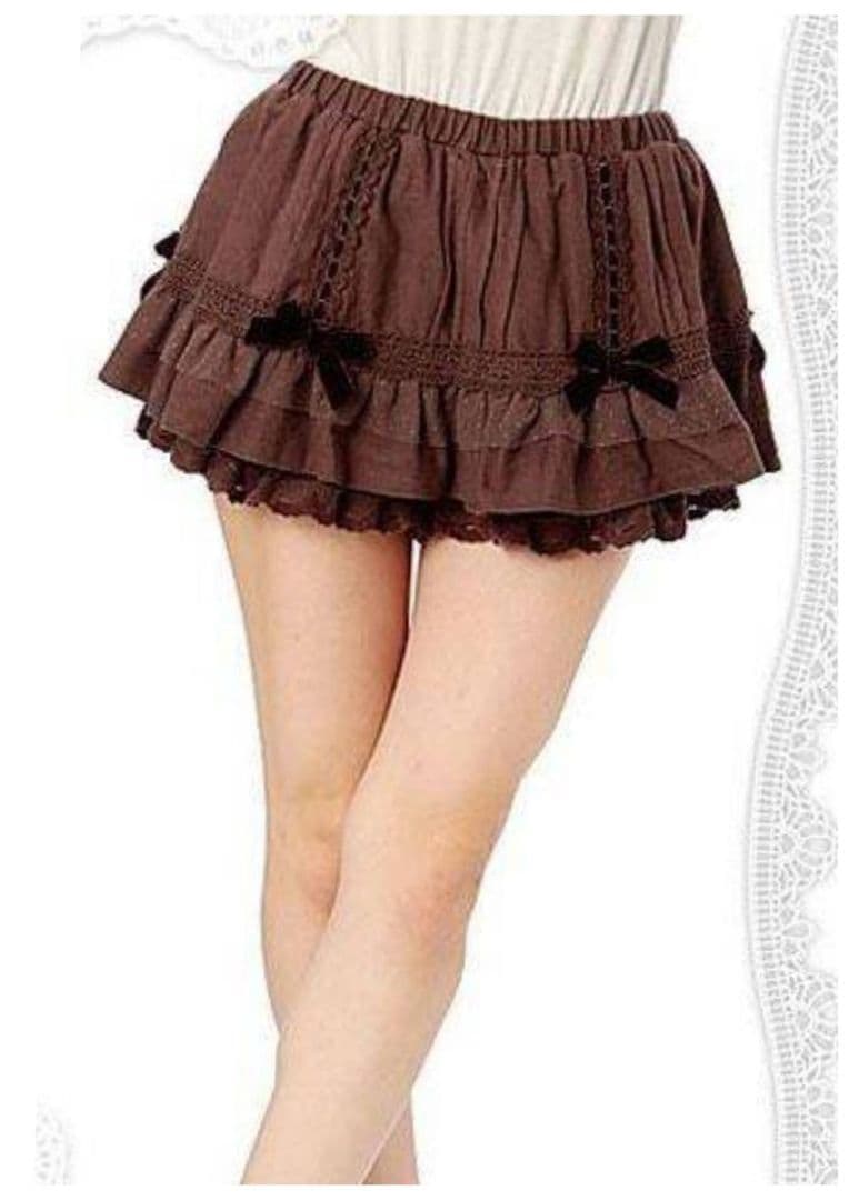 リズリサ　フリル付きワインレッドショートパンツ　バレエコア　fairy core