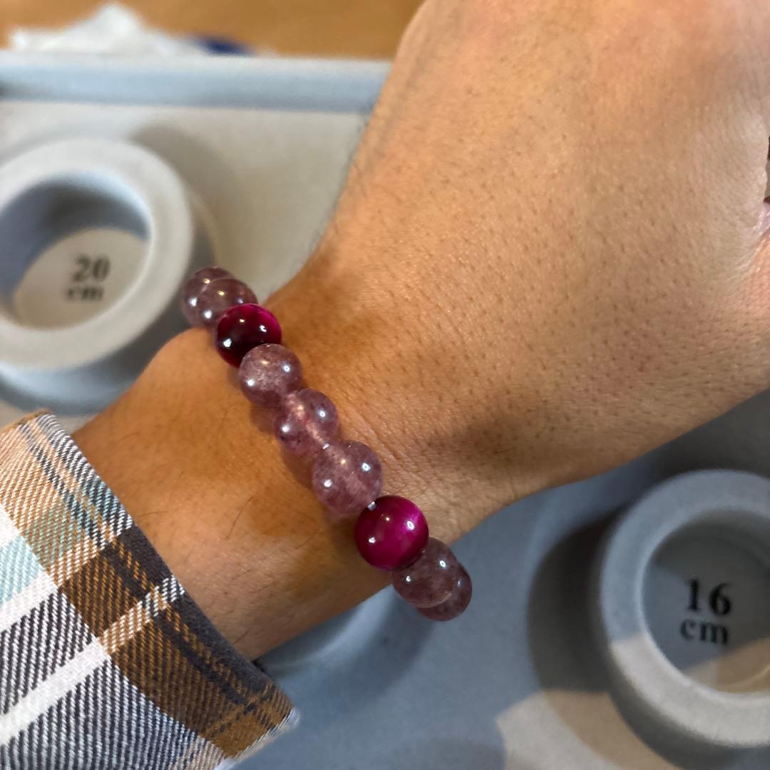 ピンクタイガーアイとストロベリークオーツ！ズドーンとくる！