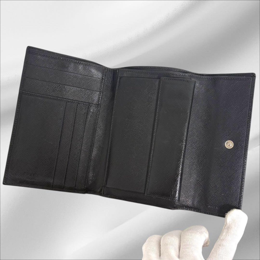 超極美品✨ PRADA プラダ 三つ折り財布 サフィアーノ ブラック 三角ロゴ