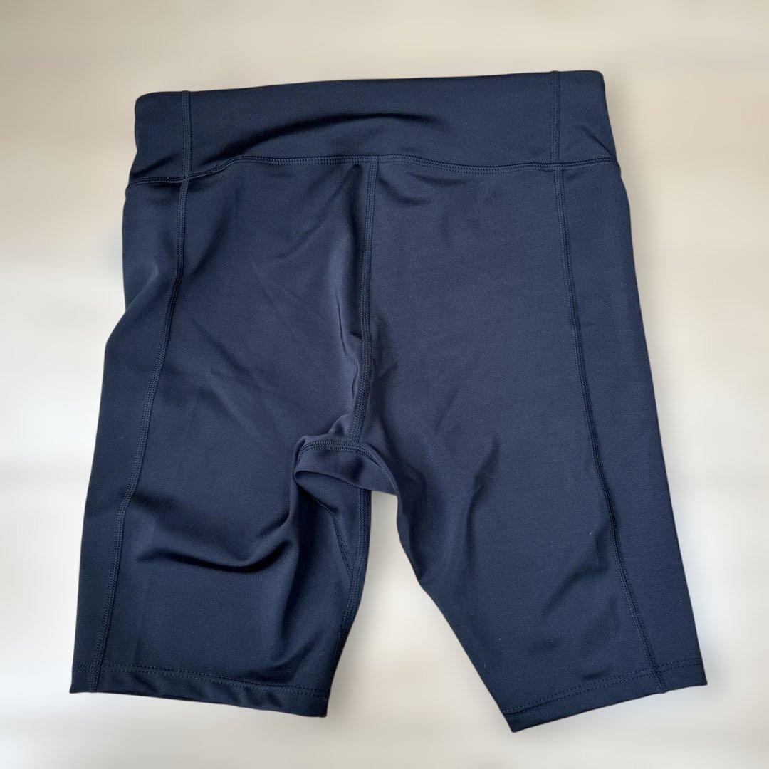 新品　ナイキ　ベーシック　セパレーツ　水着　フィットネス　M 定価11880円