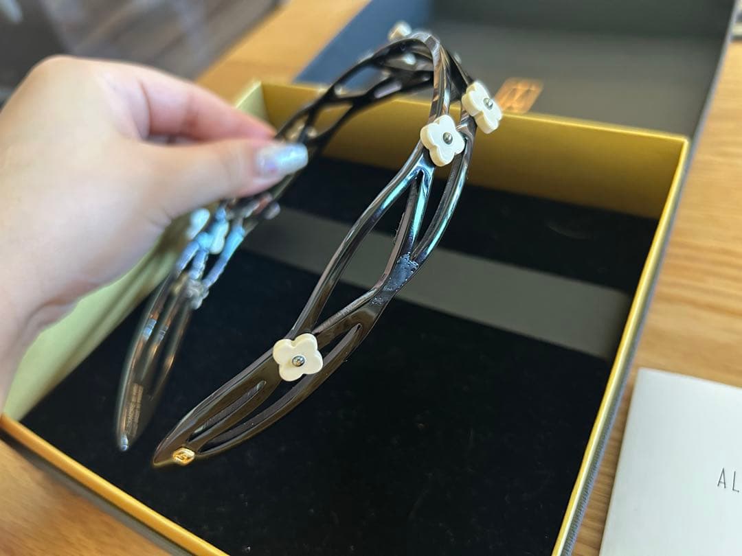 さくらんぼ★さま専用アレクサンドルドゥパリ 花モチーフがかわいい