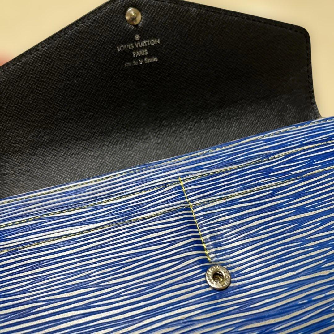 LOUIS VUITTONエピ長財布