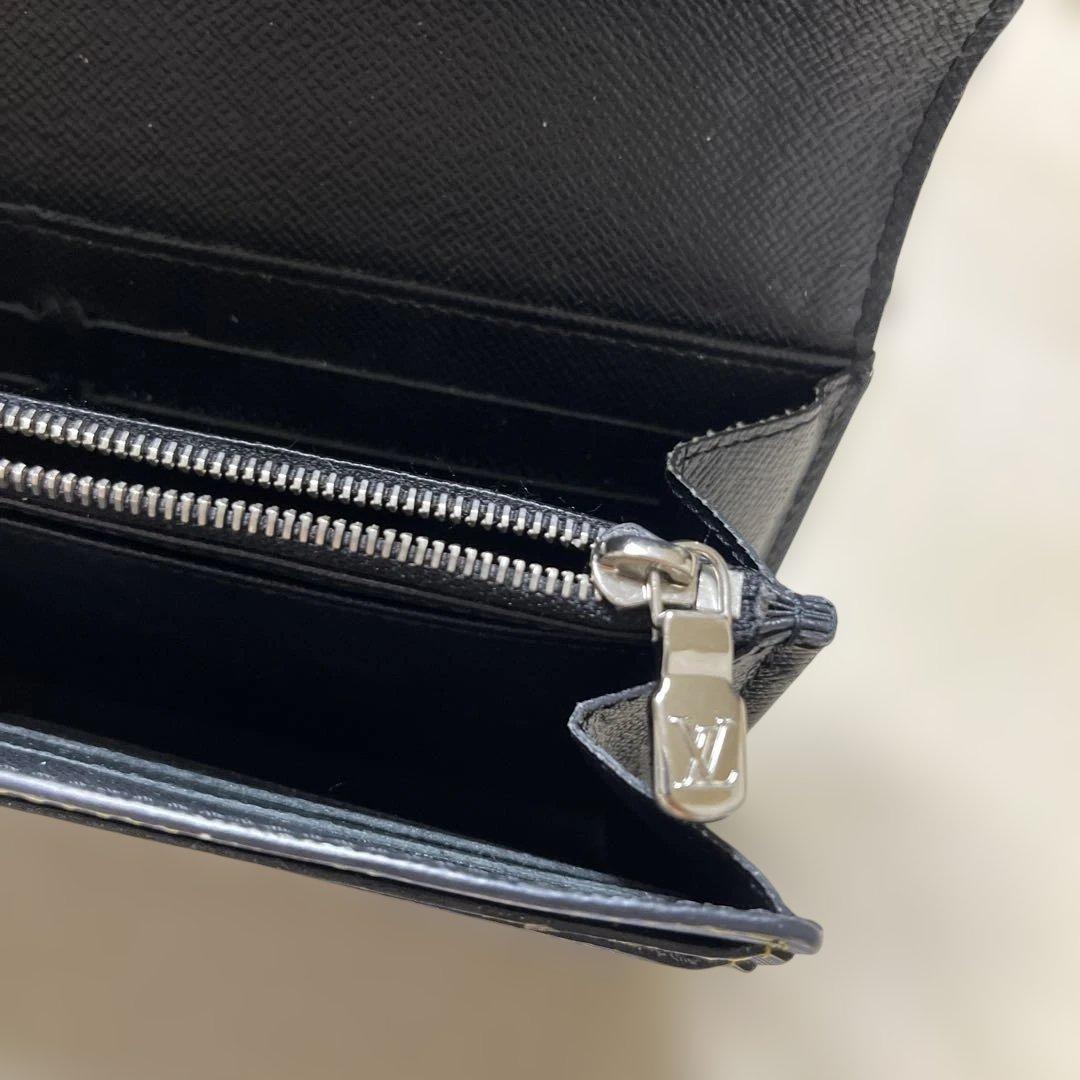 LOUIS VUITTONエピ長財布