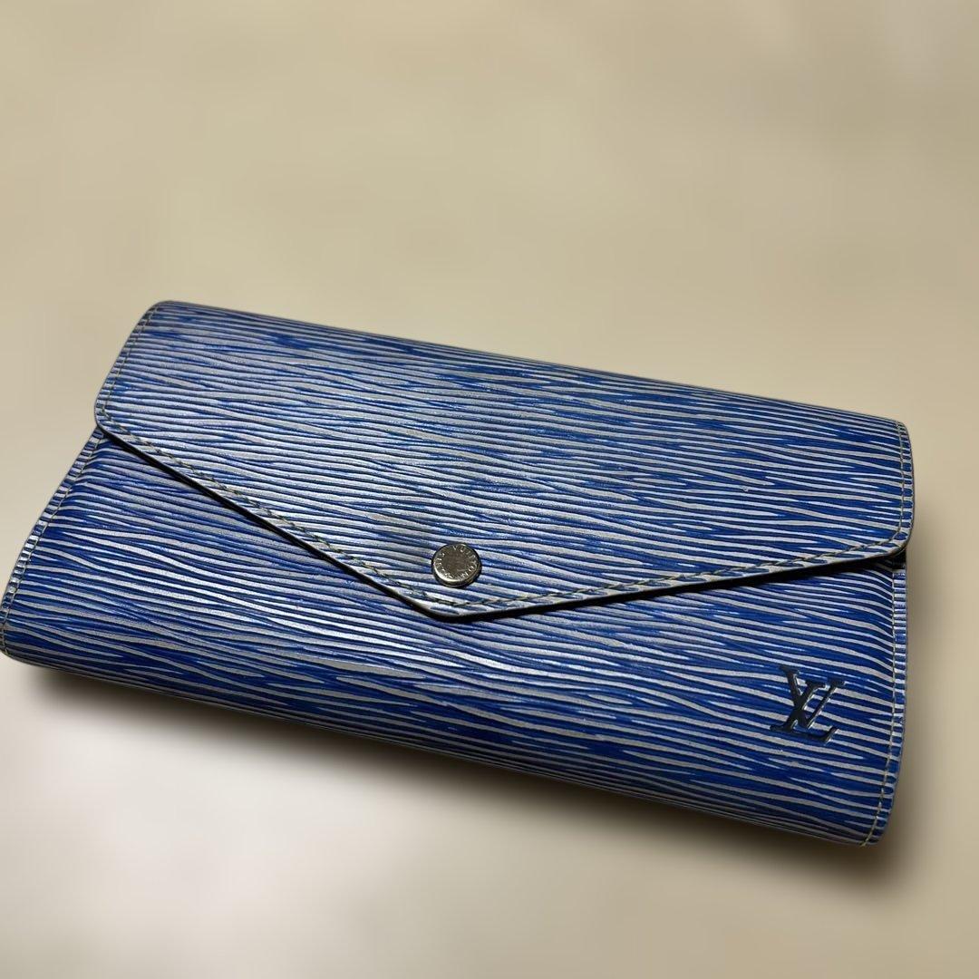 LOUIS VUITTONエピ長財布