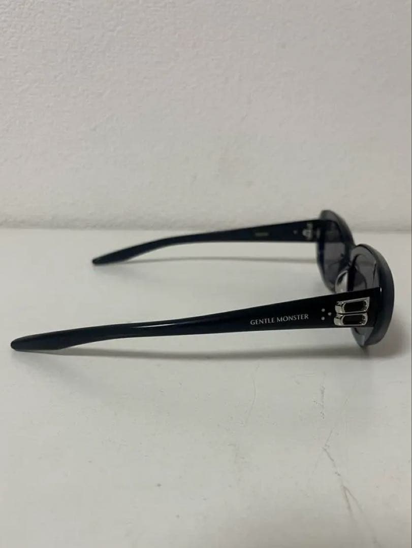 美品 GENTLE MONSTER サングラス COCOA ブラック×シルバー