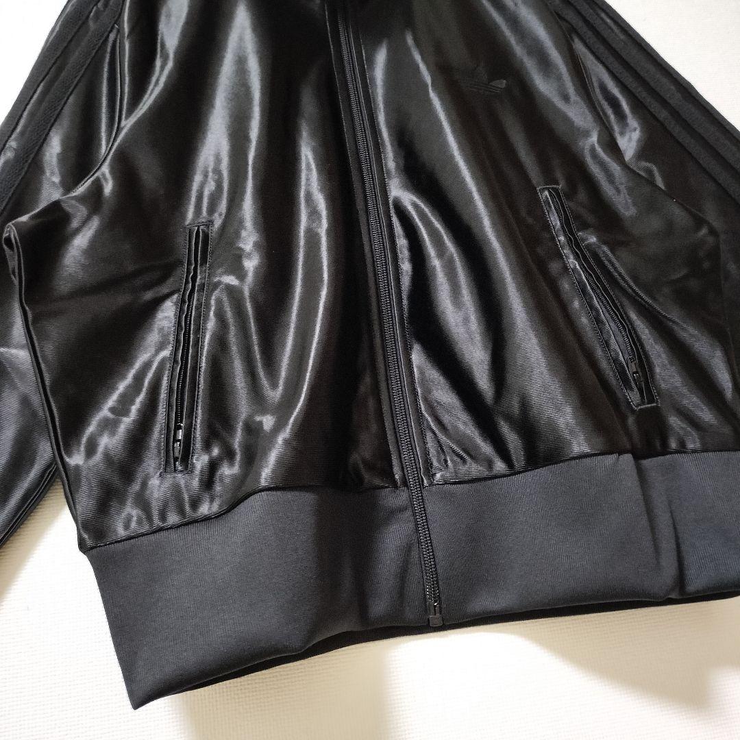 新品 アディダス 黒 フィッティド トラックジャケット ファイヤーバードジャージ