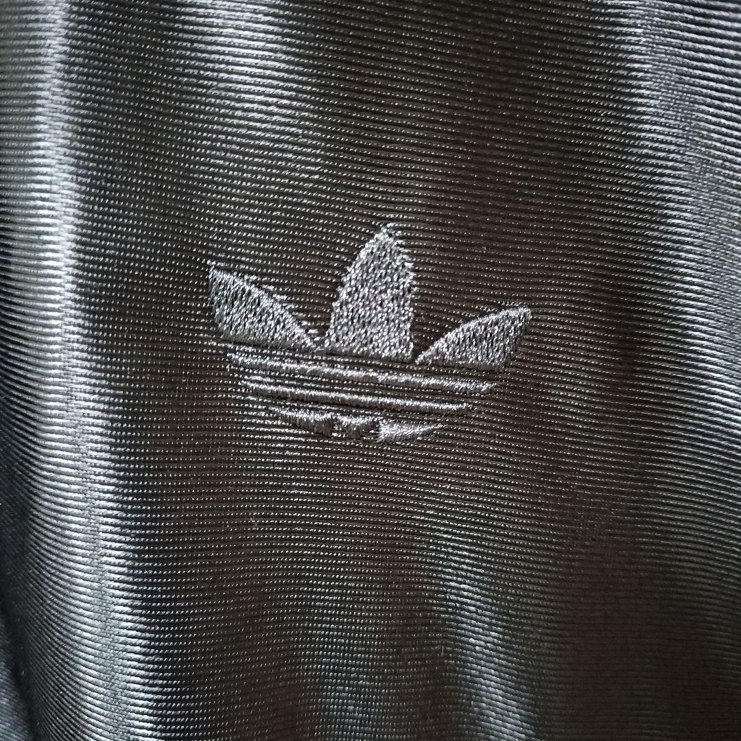 新品 アディダス 黒 フィッティド トラックジャケット ファイヤーバードジャージ