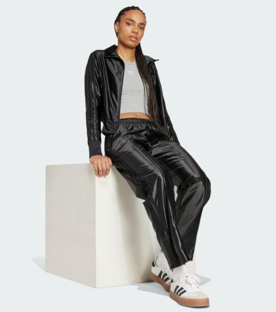 新品 アディダス 黒 フィッティド トラックジャケット ファイヤーバードジャージ