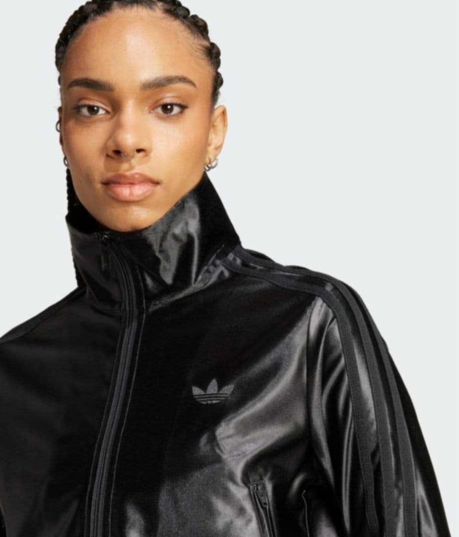 新品 アディダス 黒 フィッティド トラックジャケット ファイヤーバードジャージ