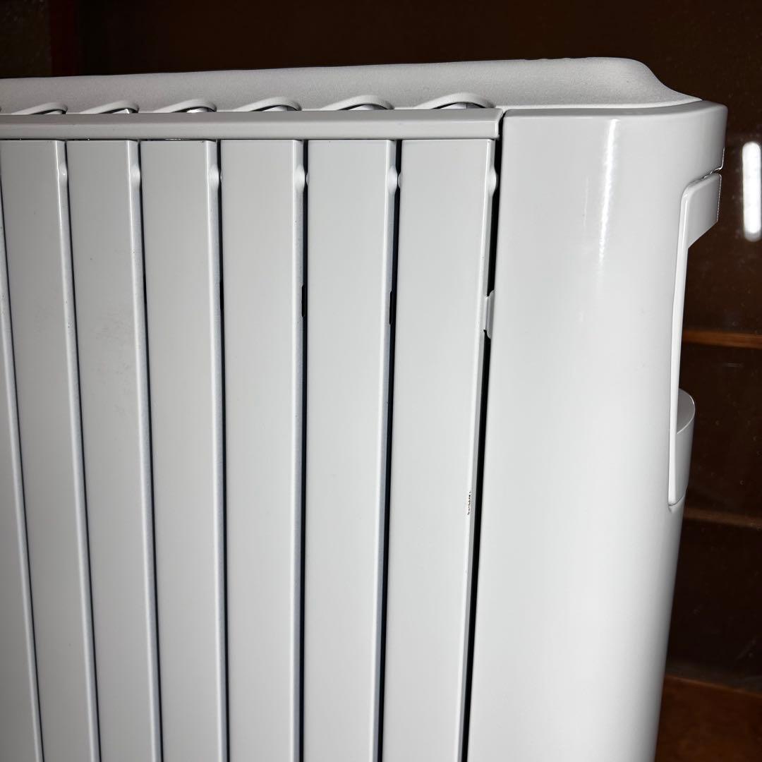 【美品】デロンギ ユニカルド オイルヒーター RHJ65L0915 ゼロ風暖房