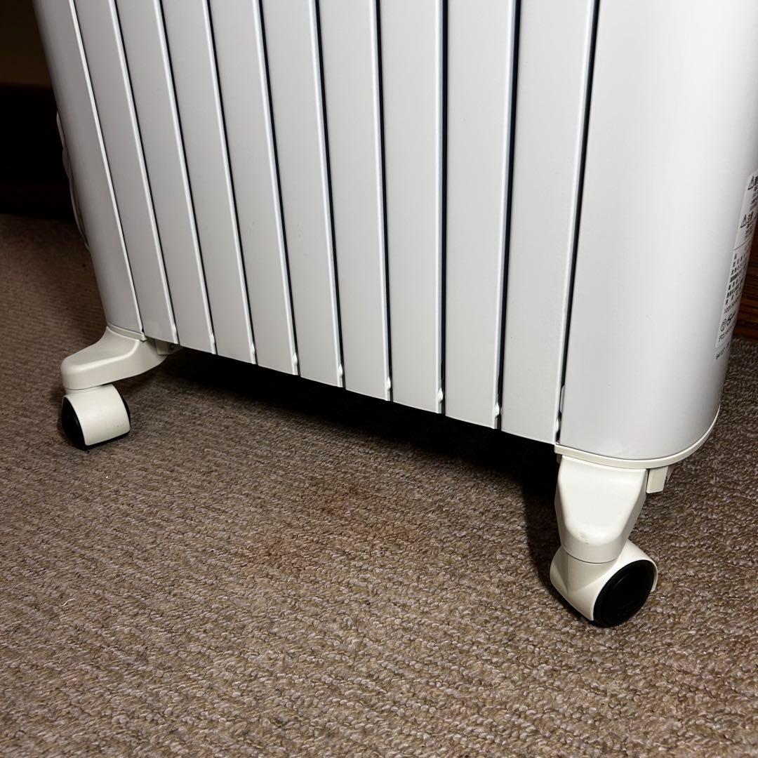 【美品】デロンギ ユニカルド オイルヒーター RHJ65L0915 ゼロ風暖房