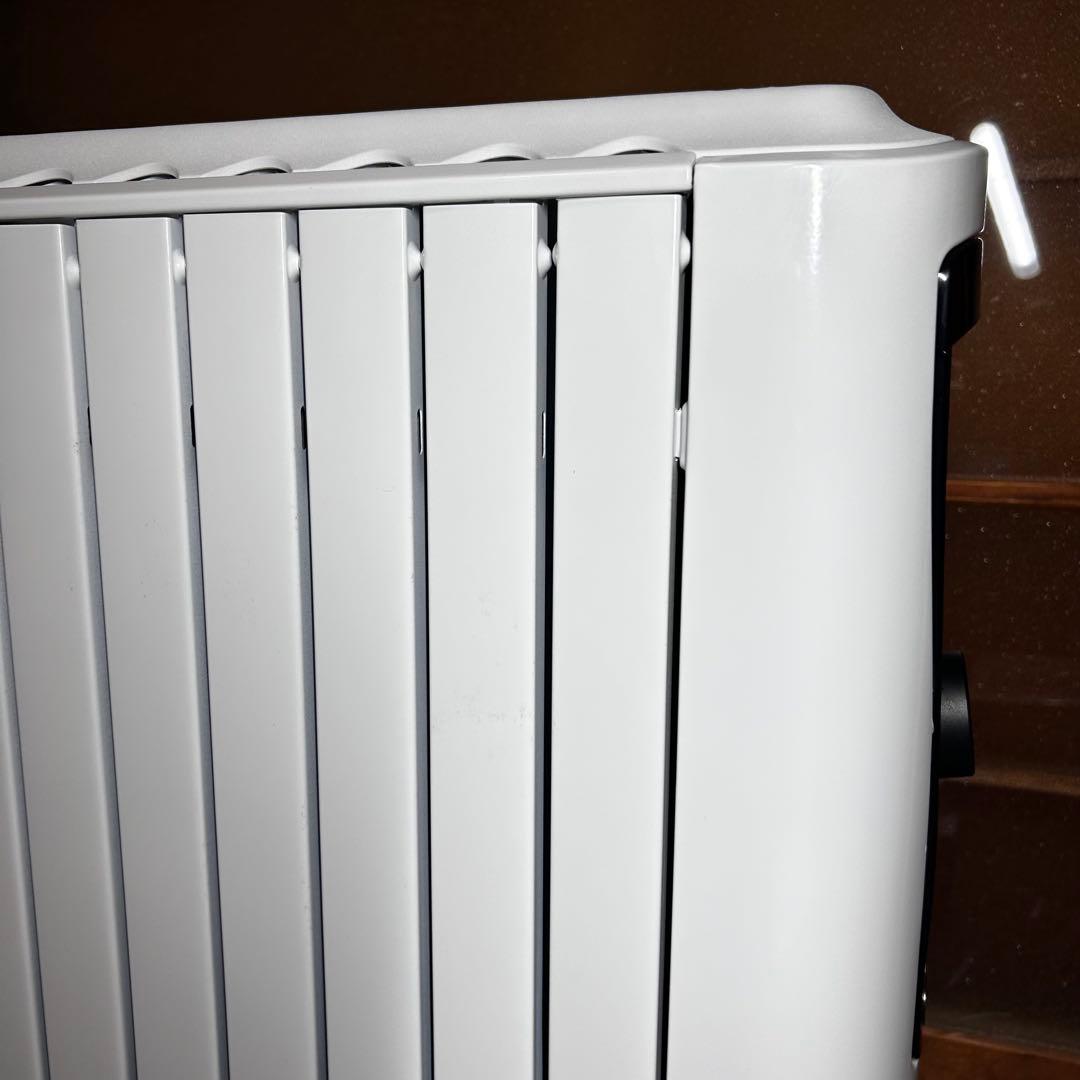 【美品】デロンギ ユニカルド オイルヒーター RHJ65L0915 ゼロ風暖房