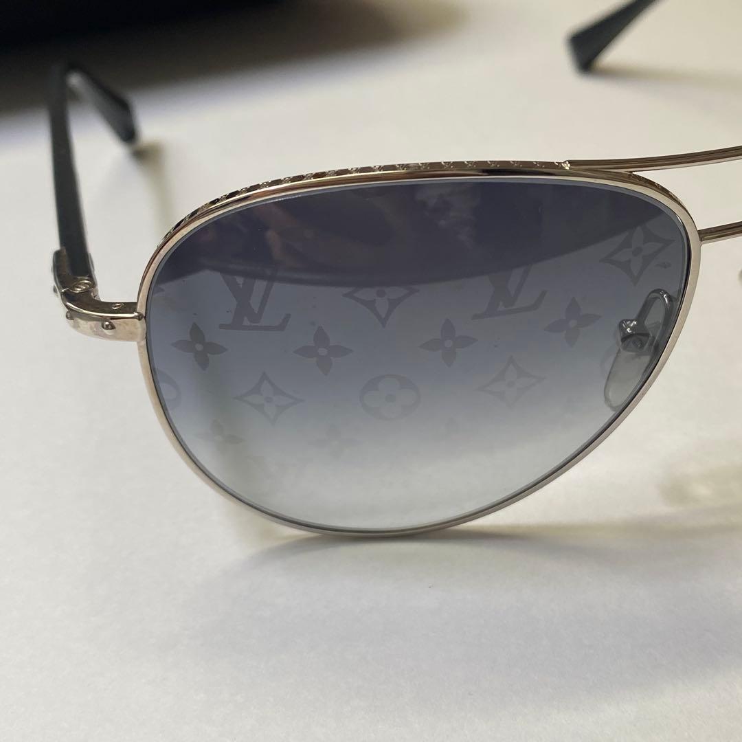 【大幅値下げ‼︎】ルイヴィトン　サングラス　モノグラム　ケース付き