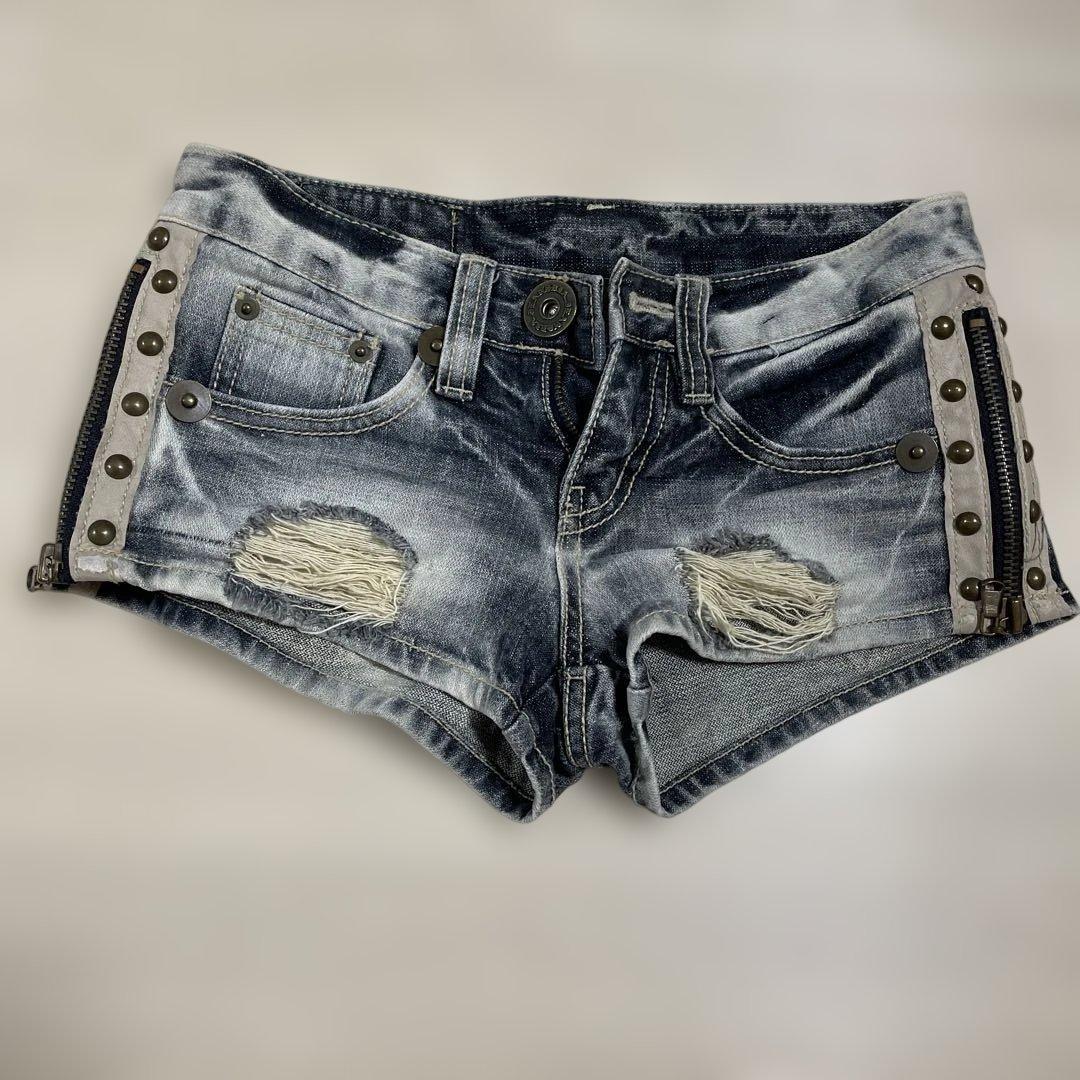 d.i.a.ショートパンツ　Sサイズ