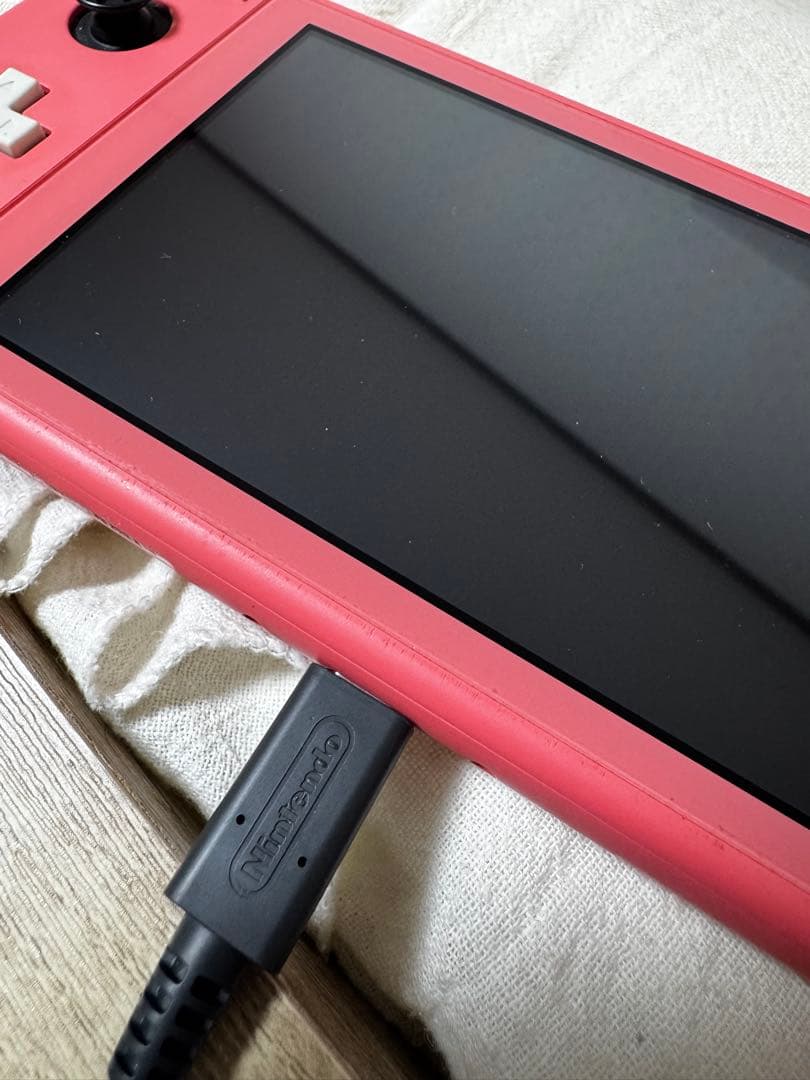 Switch Lite Coral 本体のみ