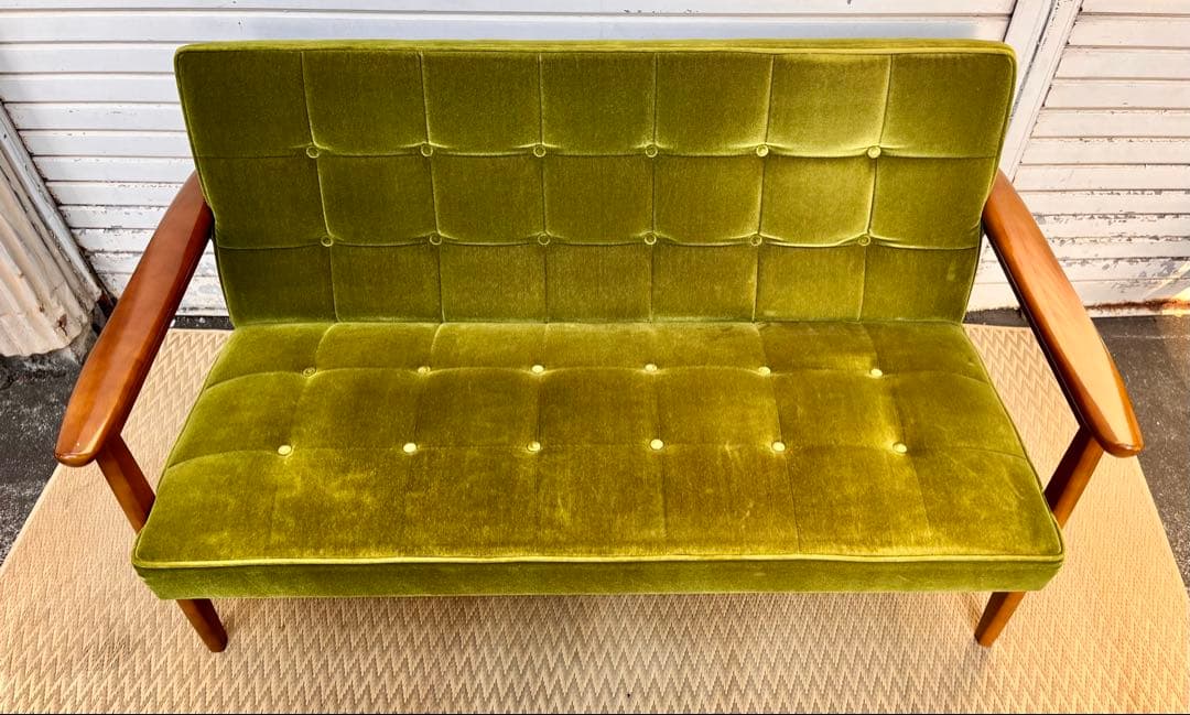 ③ 【送料込み】カリモク60 Kチェア モケットグリーン　2人掛けソファ