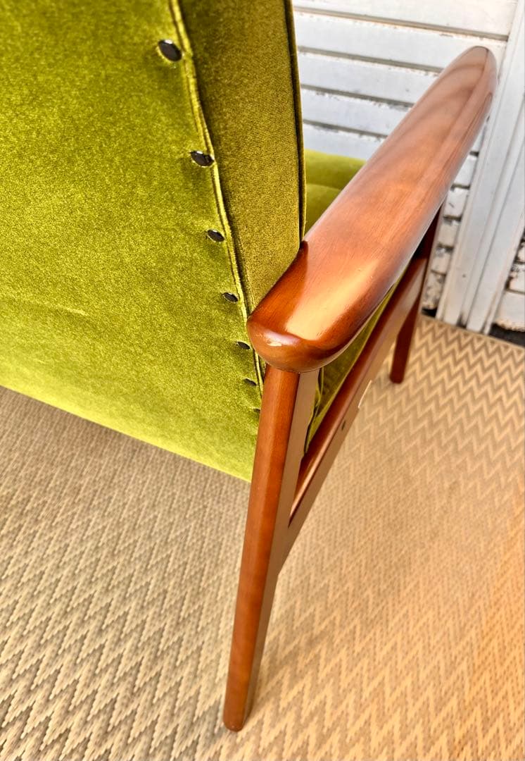 ③ 【送料込み】カリモク60 Kチェア モケットグリーン　2人掛けソファ