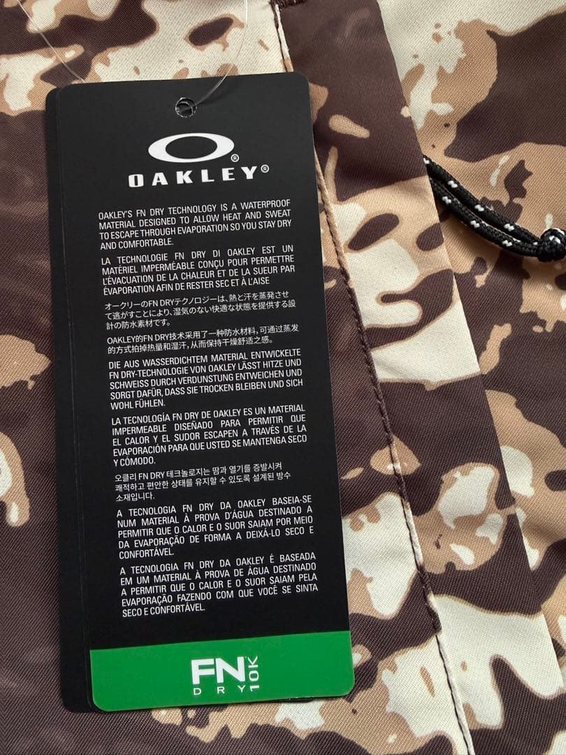 新品 Oakley FN Dry カモフラージュ スノーボードウェア XL