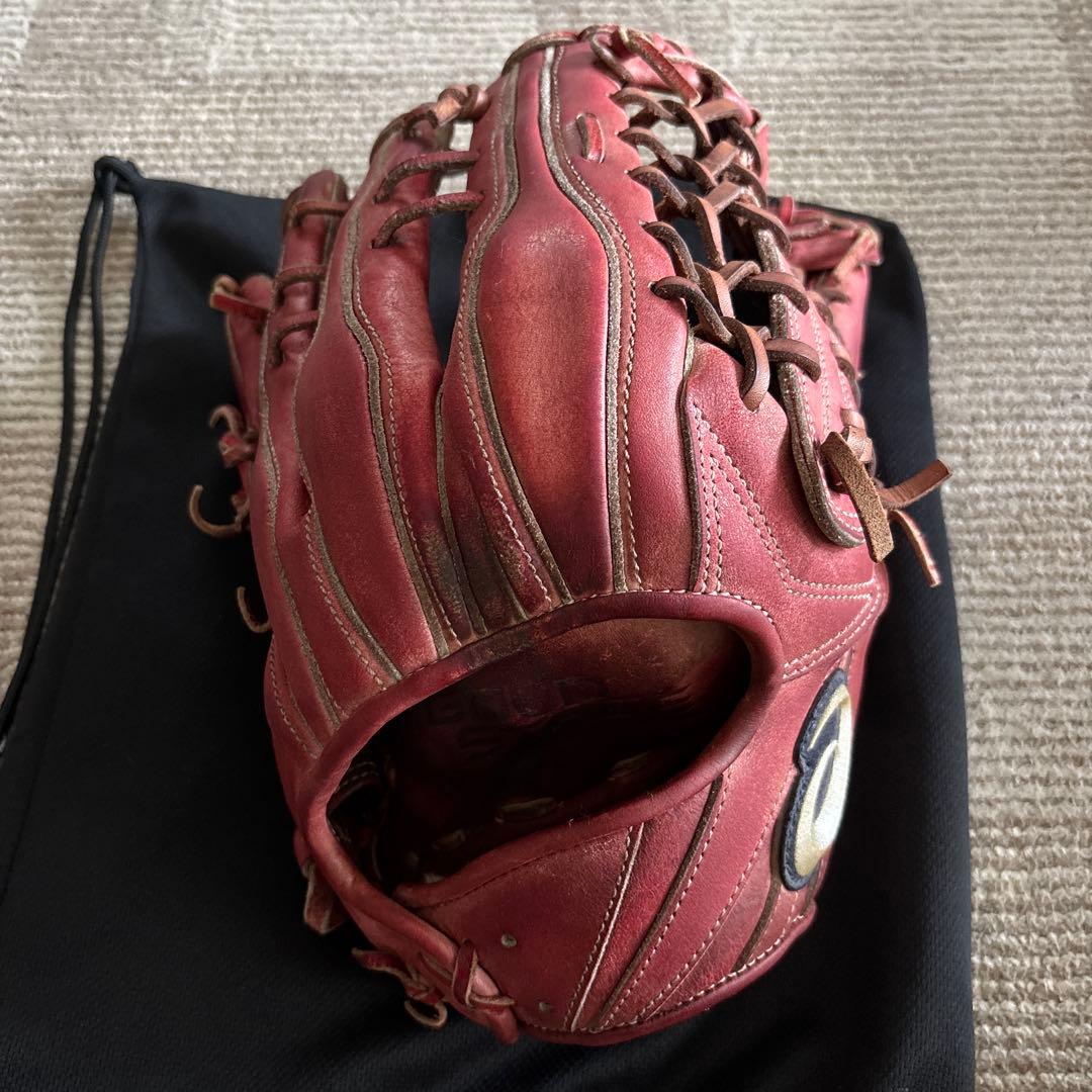 硬式野球グローブ ゴールドステージ 収納袋付き