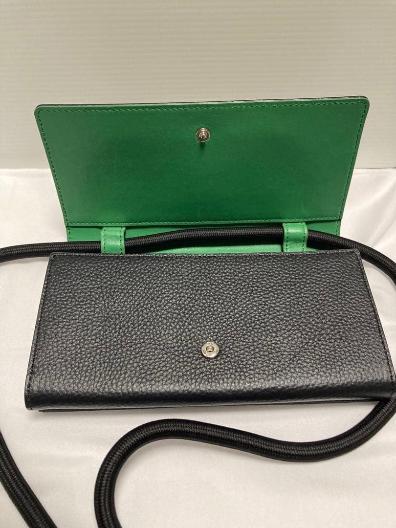 PEZ(ペッツ)×ear 刺繍ウォレットショルダーバッグ イアパヒヨネ サイケ