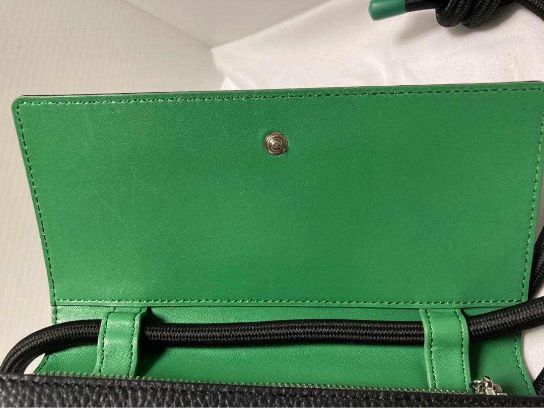 PEZ(ペッツ)×ear 刺繍ウォレットショルダーバッグ イアパヒヨネ サイケ