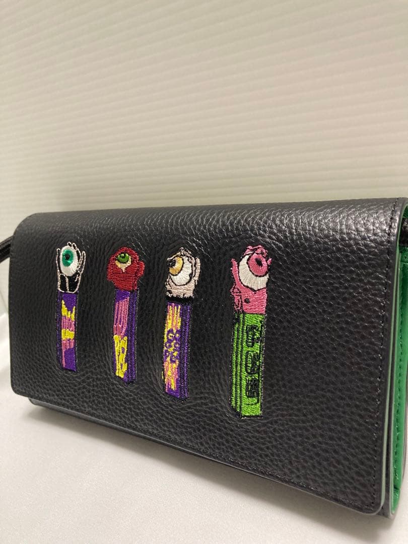 PEZ(ペッツ)×ear 刺繍ウォレットショルダーバッグ イアパヒヨネ サイケ