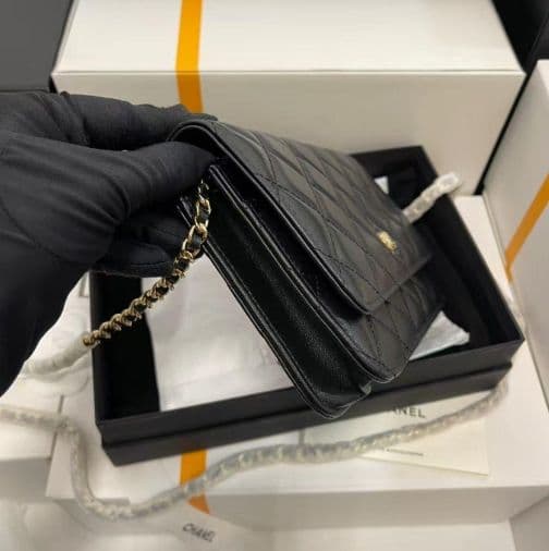 CHANEL MAKE UPノベルティ ブラック キルティングバッグ