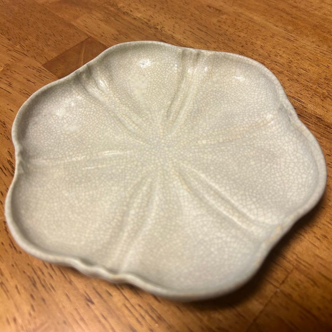 安福由美子 八角長皿 黒1枚・白1枚 菊鉢 黒1枚 フリル小皿 白1枚 計4枚