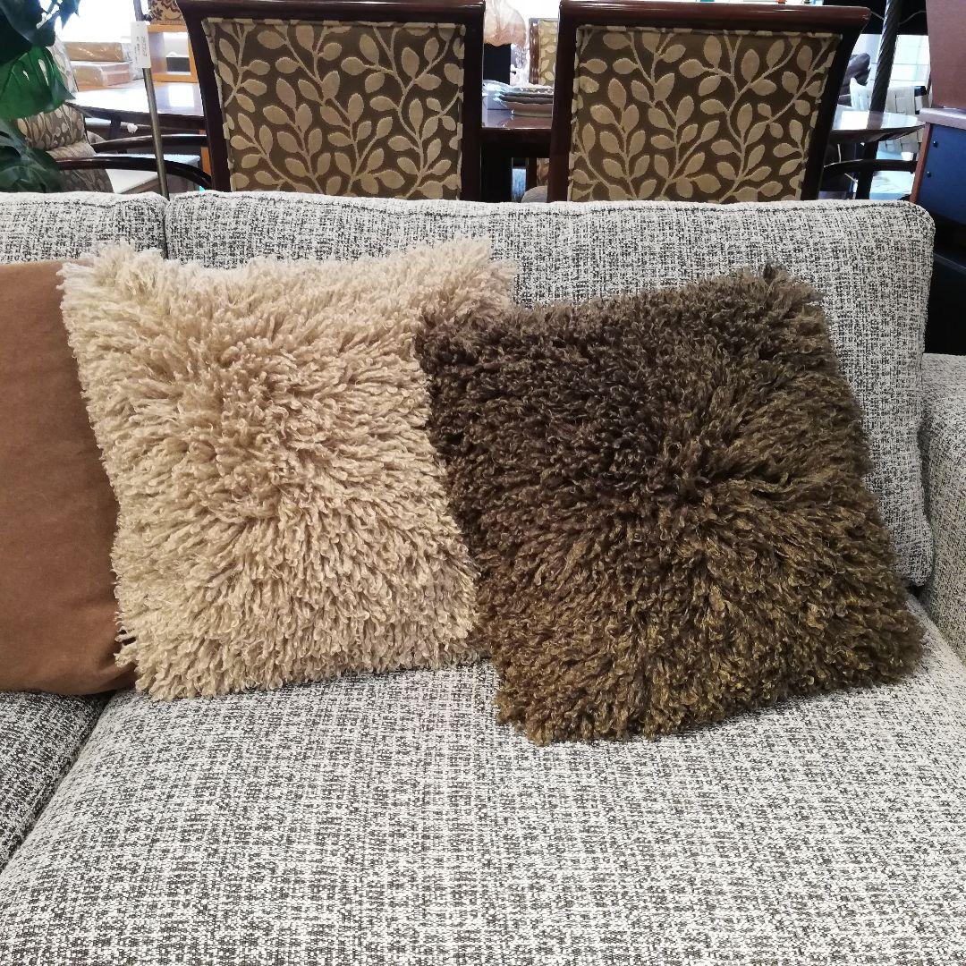 ◇美品　ドイツ製　Carma　クッション　ペア　シープ調　ブラウン