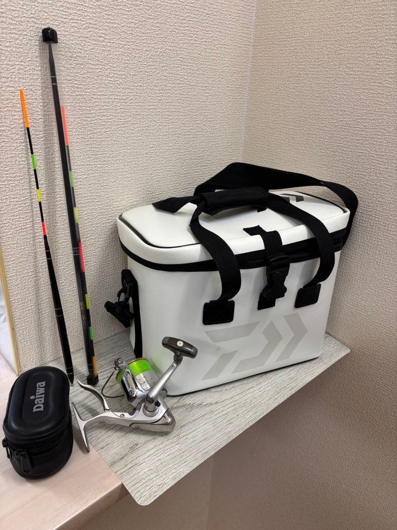 最終価格　ダイワ　トーナメントX2500LBAバッグウキセット