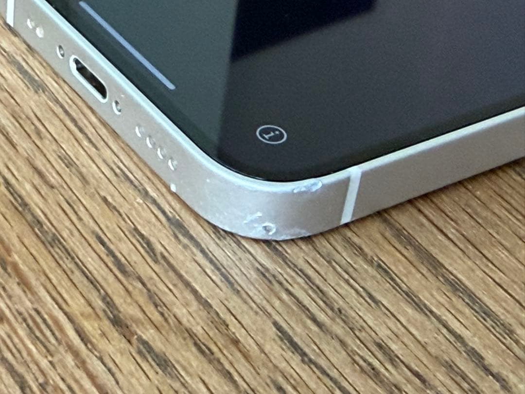 iPhone 13 mini ホワイト　128GB simフリー　充電不具合