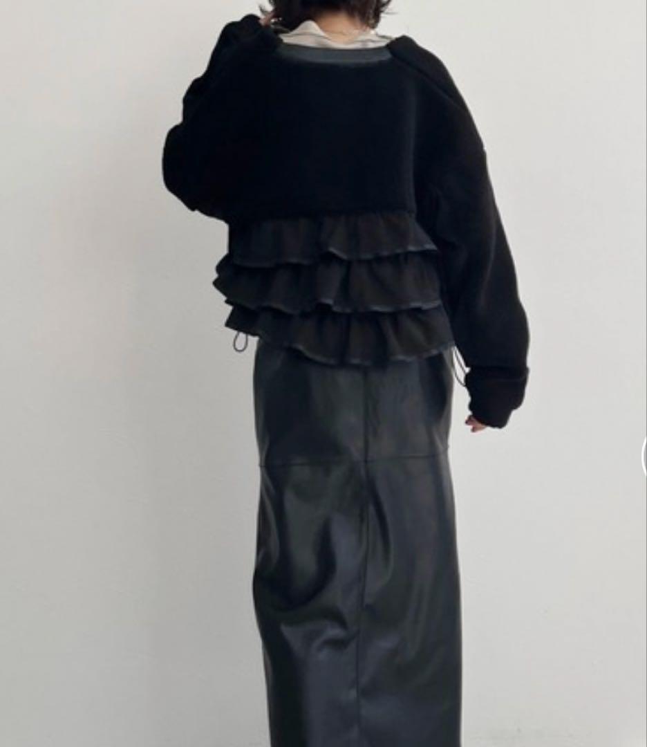 Eimee Lawバックフリルショートボアブルゾン 黒