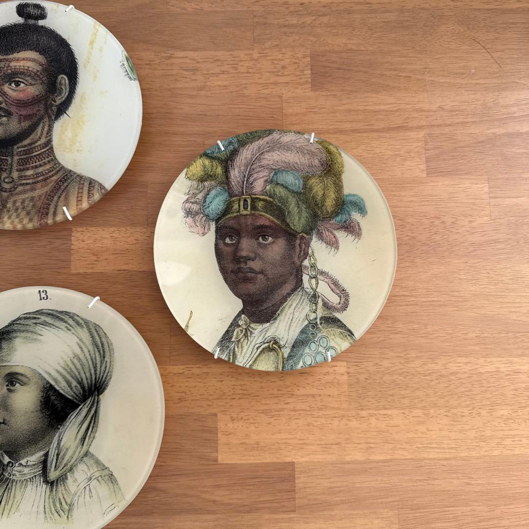 【JOHN DERIAN】ジョンデリアン　人物肖像画 陶器皿 9枚セット