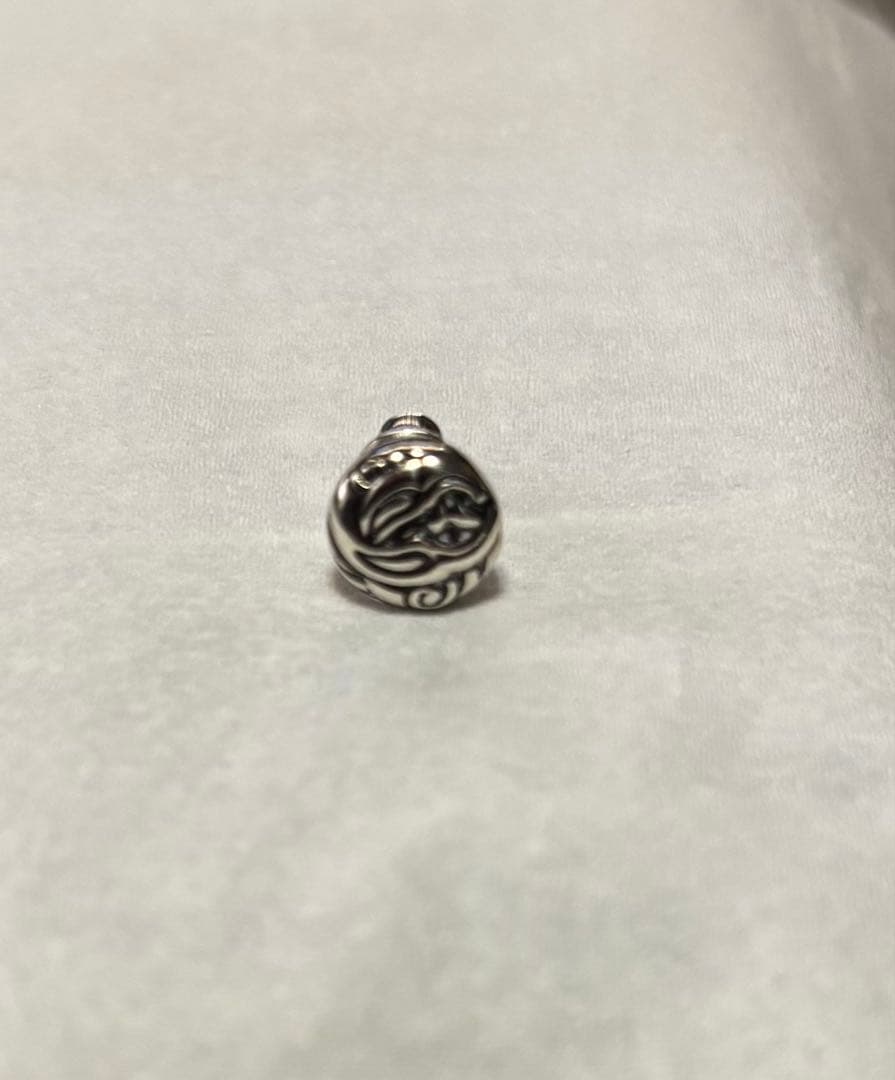 ロンワンズ　ピアス　ネストイヤリング