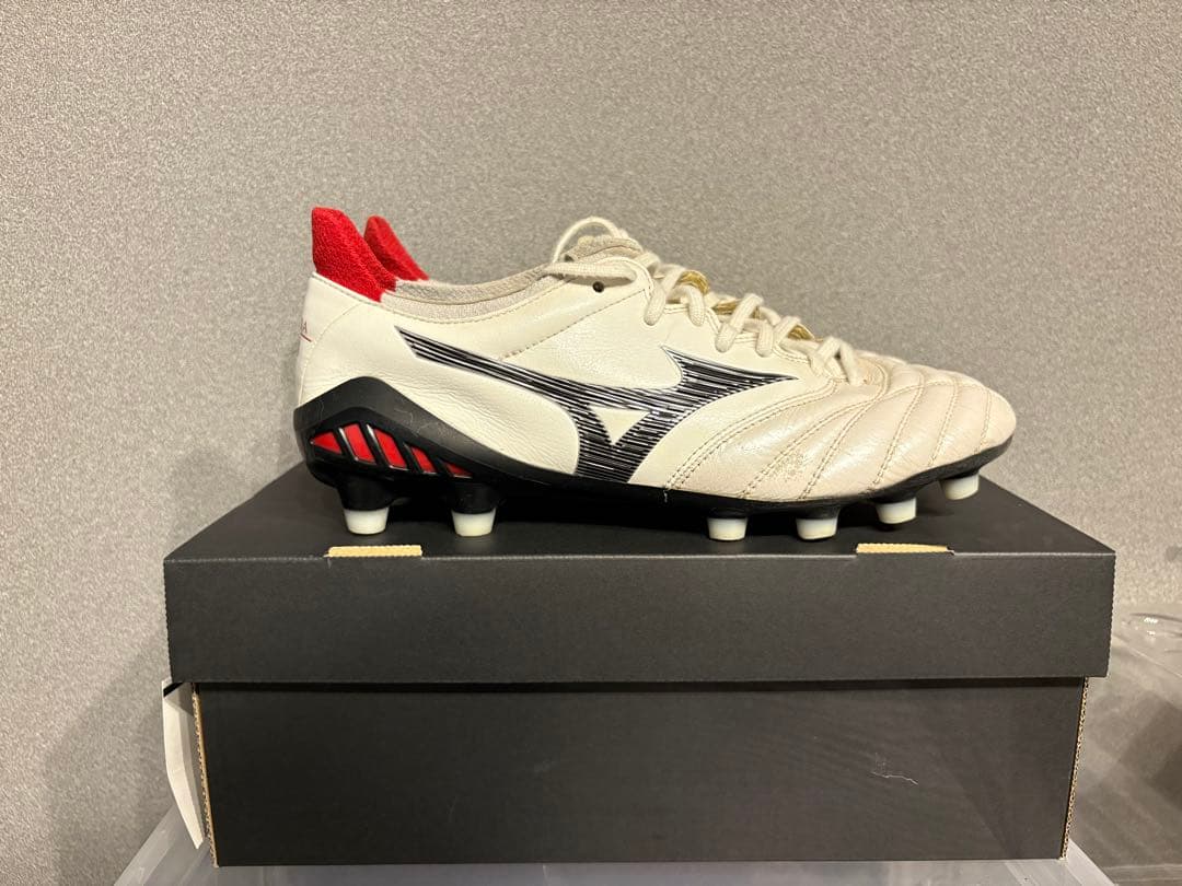 ミズノ　サッカースパイク　モレリアネオIII Japan