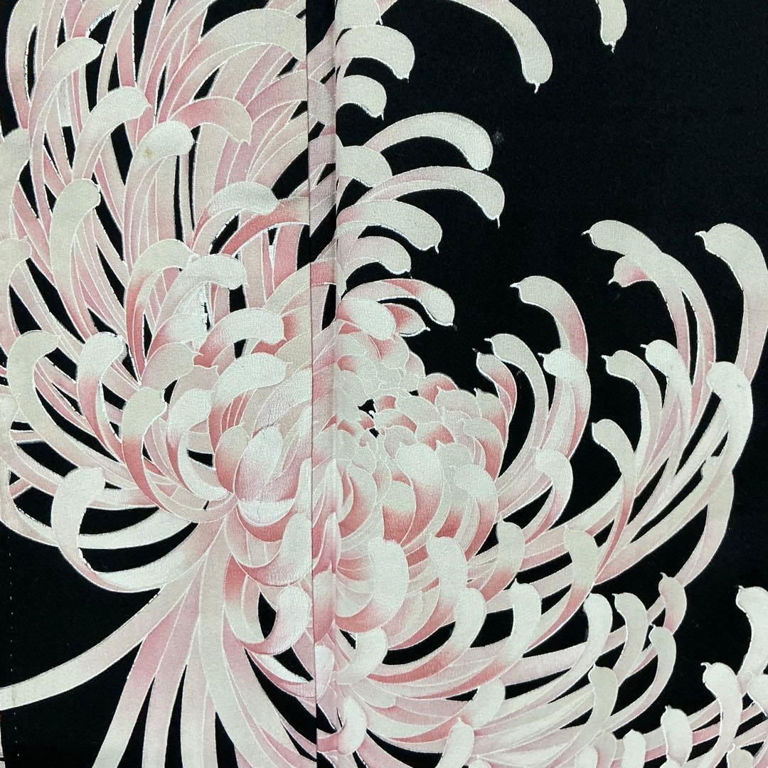 b320 正絹　黒留袖　比翼付　五つ紋　乱菊　着物