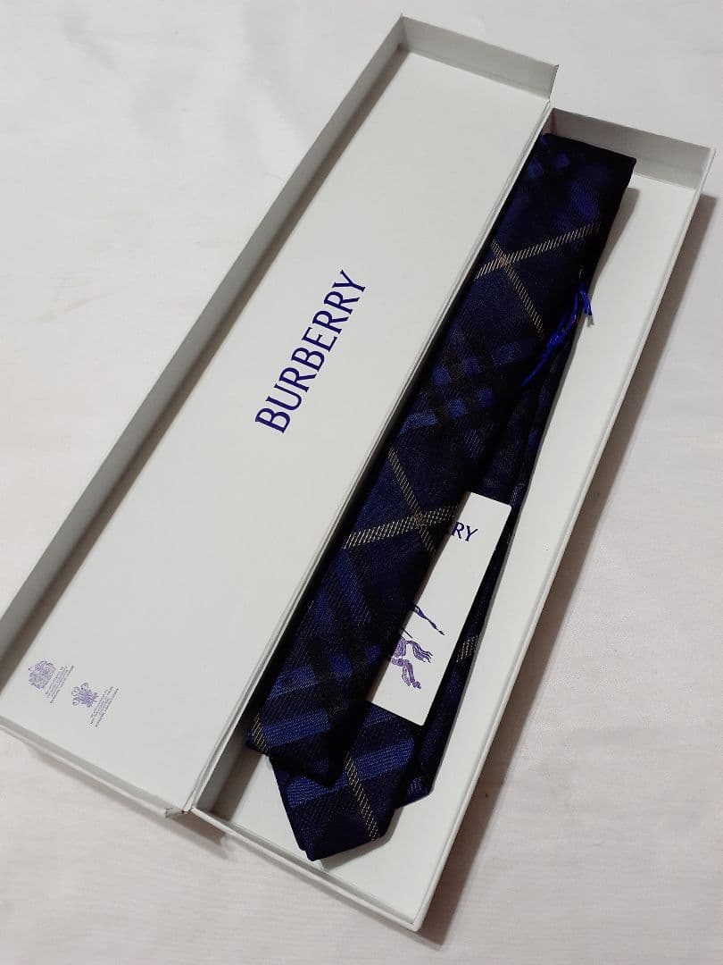 未使用 BURBERRY バーバリー ネクタイ ナロータイ チェック柄