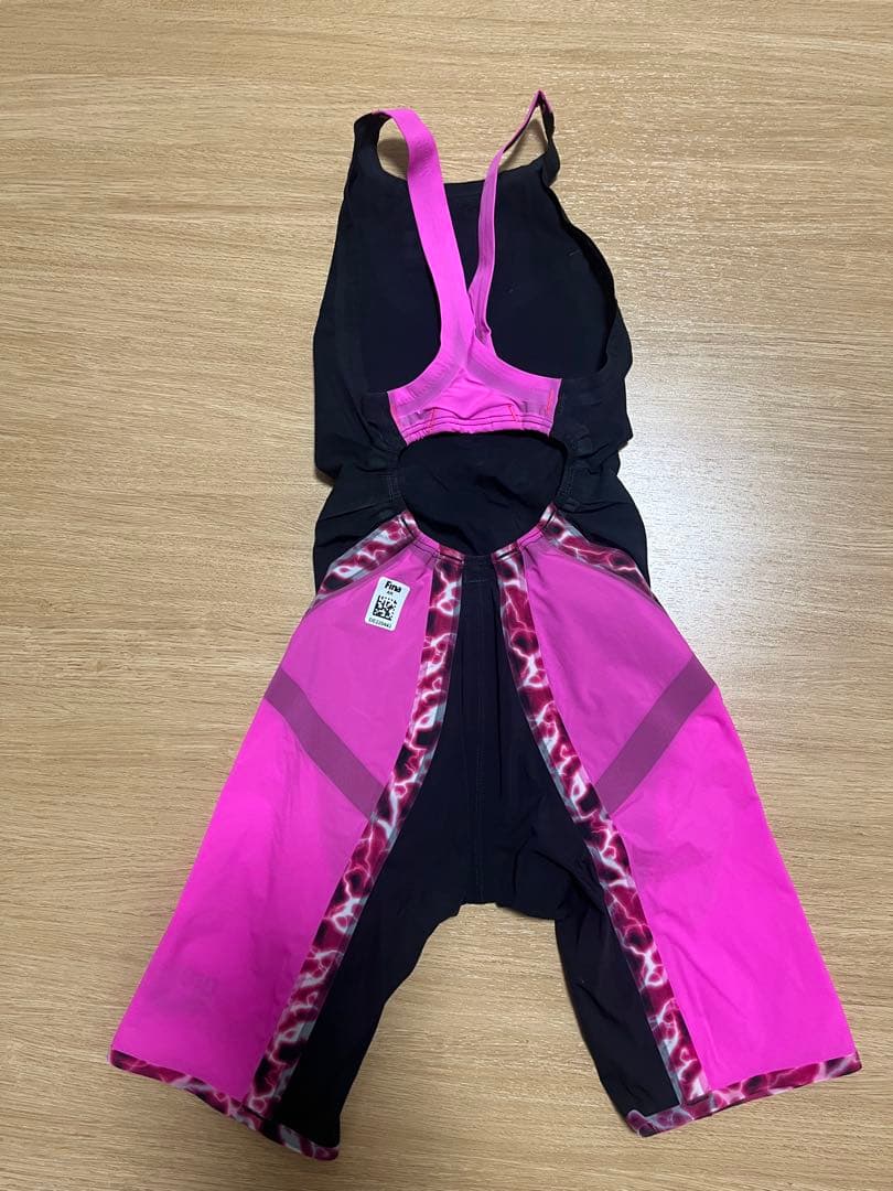 arena 競泳高速水着　ジュニア130