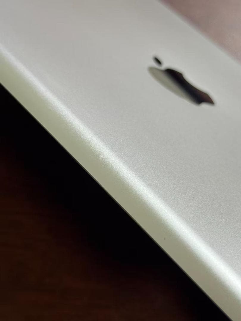 iPad (第8世代) Wi-Fi 128GB シルバー