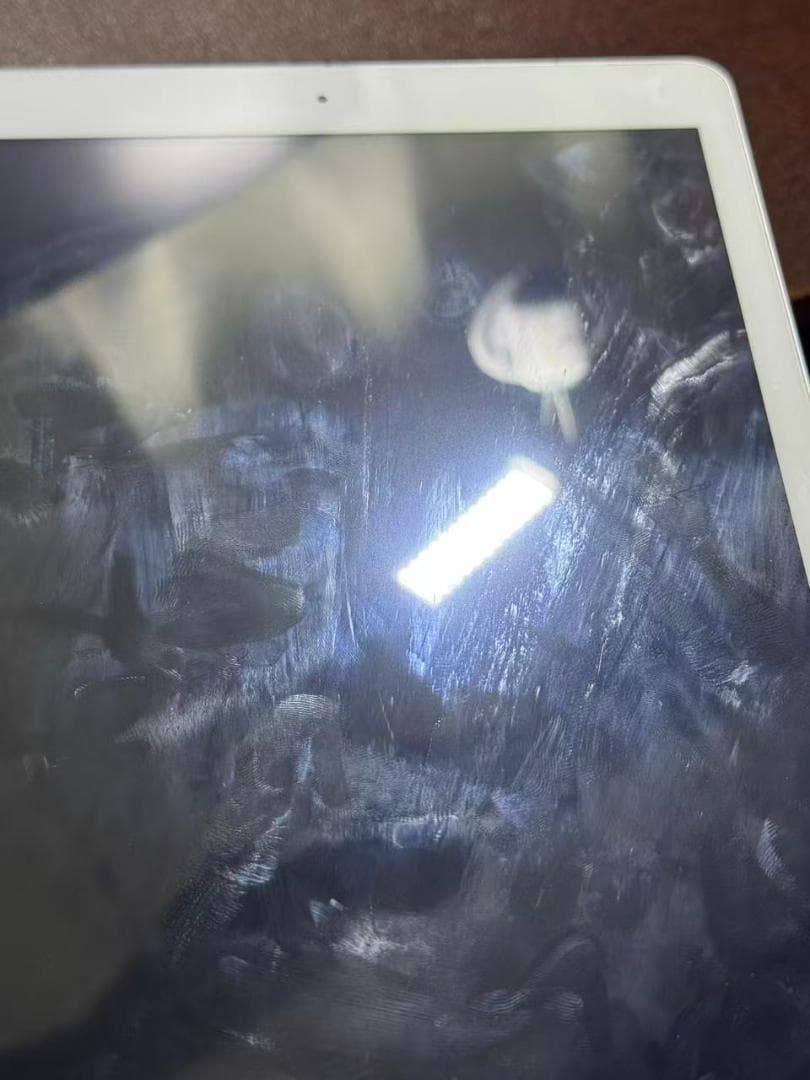 iPad (第8世代) Wi-Fi 128GB シルバー