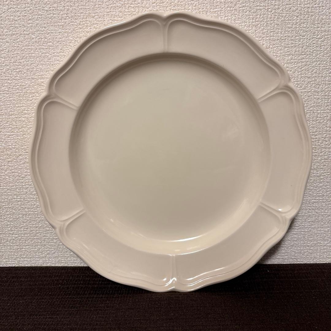ウェッジウッド　クイーンズウェア　クイーンズプレイン　ディナープレート　26cm