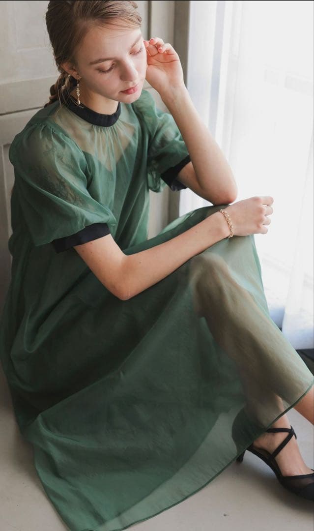 Shizu 　★新品タグ付き★iNFINE Aラインシアードレス 結婚式