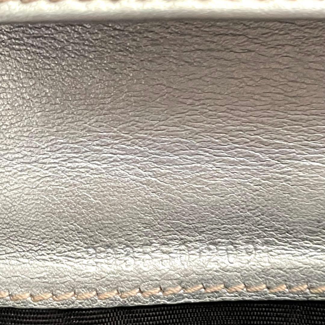 グッチ　GUCCI ラブリーハート GGシマレザー シルバー長財布　0111-③