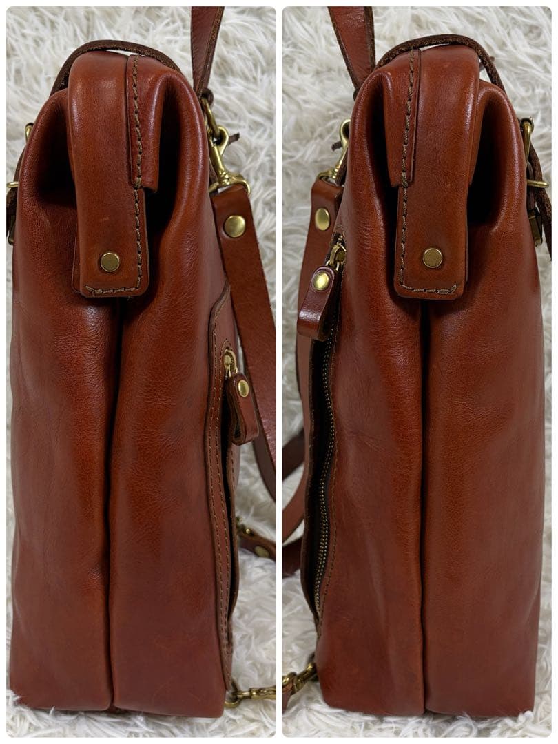 ヘルツ ラックスリュック ヌメ革 ゴールド金具 チャーム 自立 A4可ブラウン