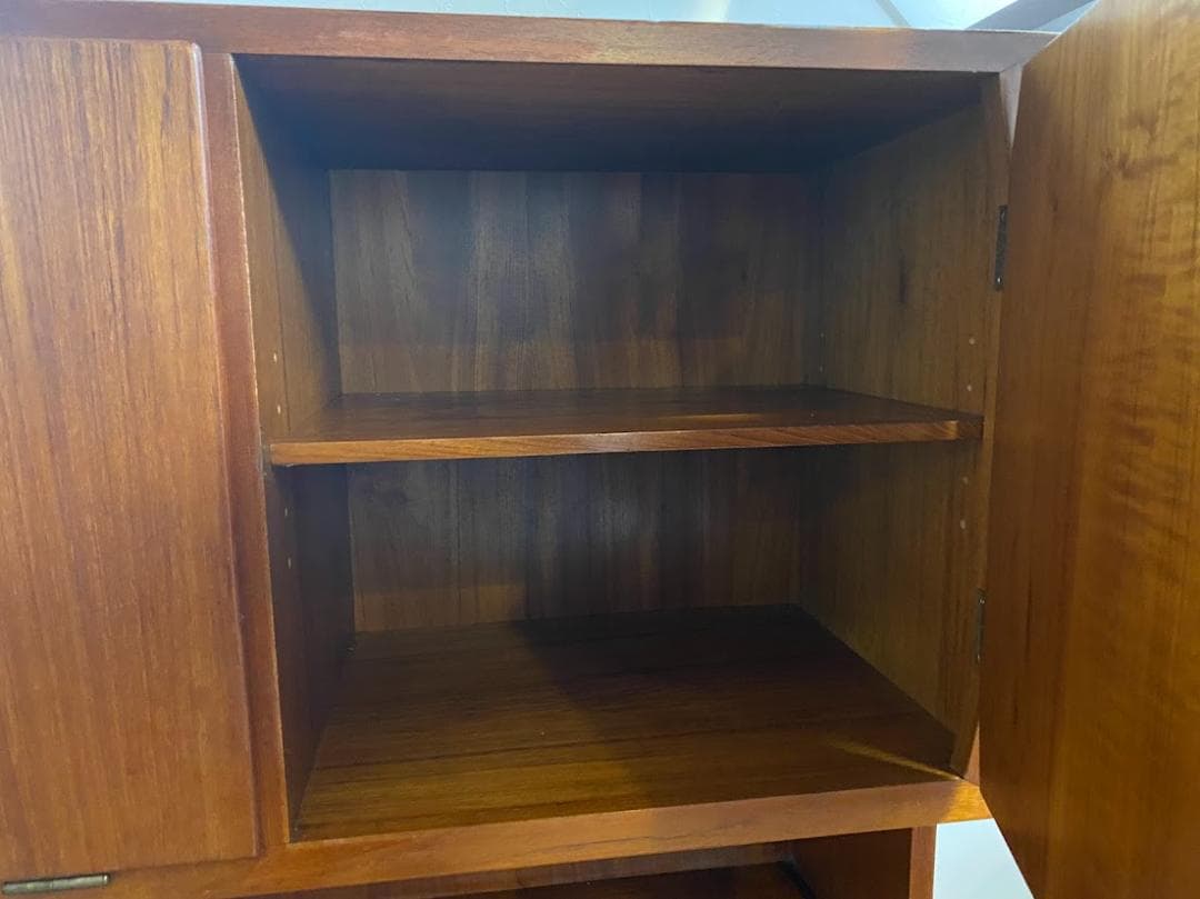 最終値下1960sデンマーク チーク カップボード サイドボード キャビネット