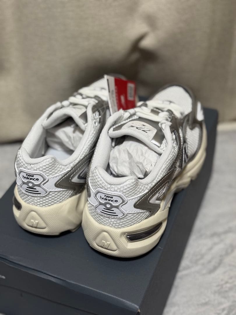 New Balance ML725CG 23.5cm ホワイト/シルバー