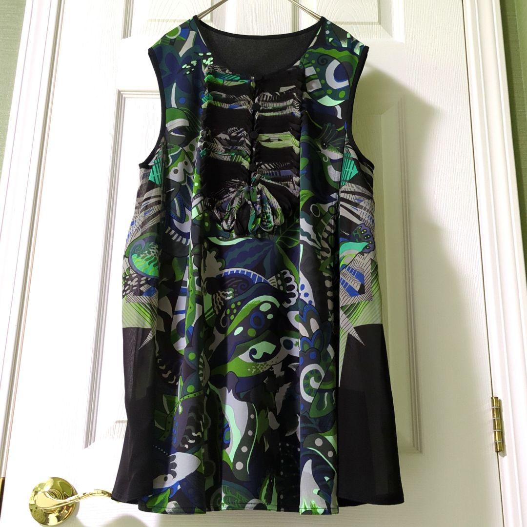 TOKUKO 1er VOL　トクコ　チュニック　鳥さん　羽根　黒✕緑・青系