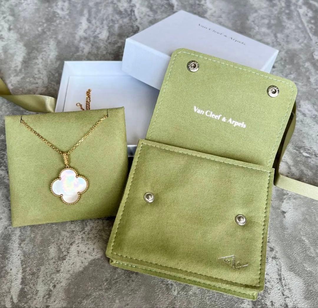 Van Cleef & Arpels ネックレスケース 保証書入れ ポーチ 空箱